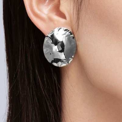 daartemis Shells collection one shell clip earring