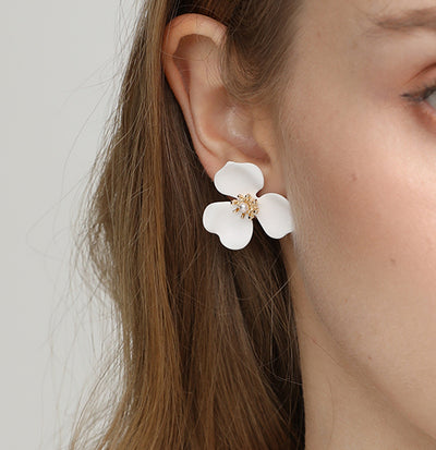 Social Talent Orchid stud earrings